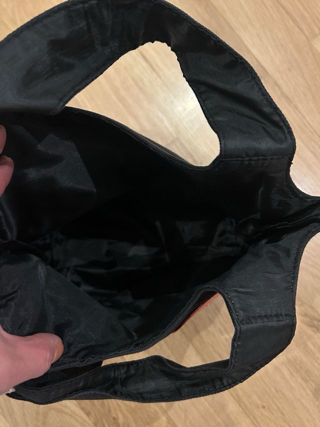 Bolso de mano de Shiseido