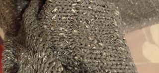 Jersey  gris verdoso con lentejuelas