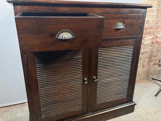 Mueble aparador colonial