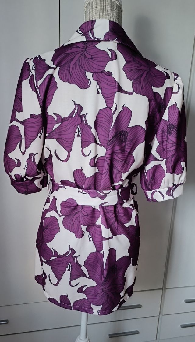 Conjunto pantalón y blazer estampado orquídeas