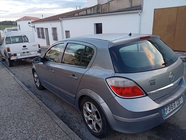 Opel Astra 2005