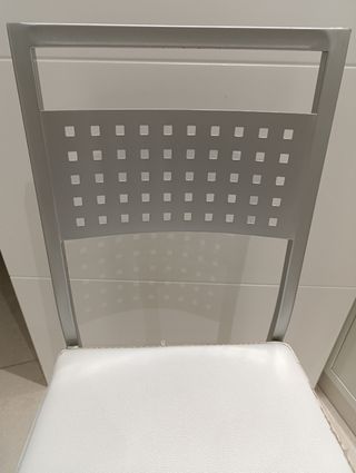 MESA DE COCINA Y SILLAS