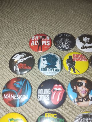 Lote chapas pop rock 