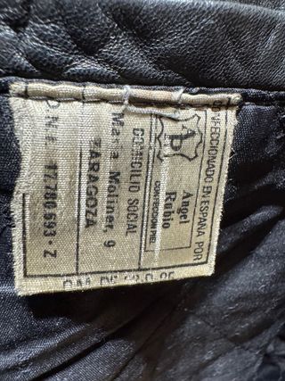 Chaqueta cuero negro vintage
