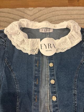 Chaqueta vaquera con cuello