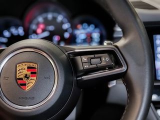 Porsche Macan 2021