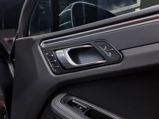 Porsche Macan 2021