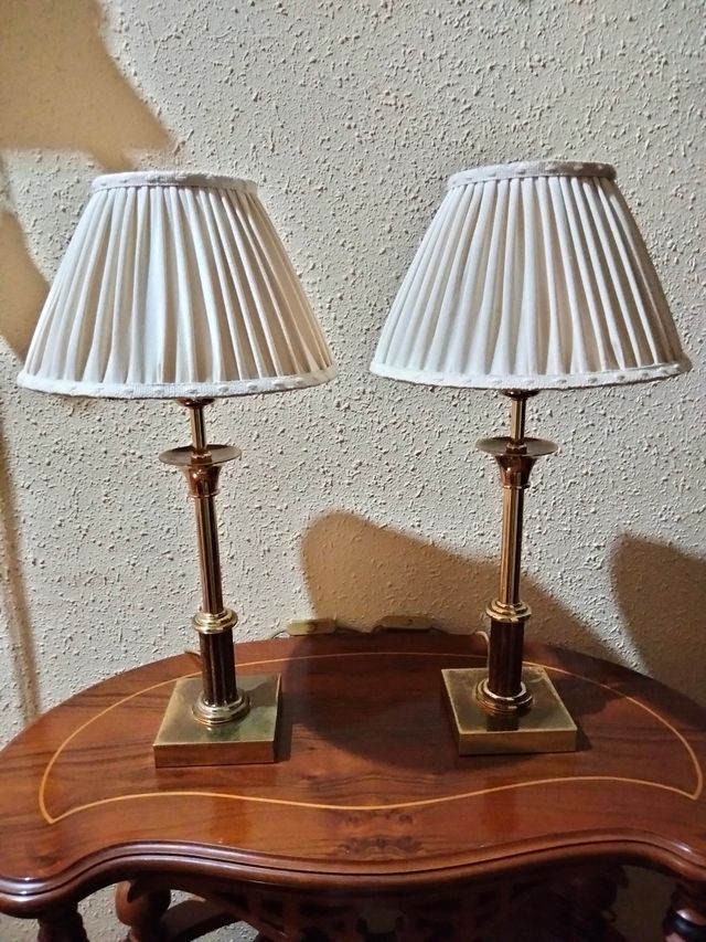 GRANDI COPPIE DI LAMPADE COLONNE ROMANE IN BRONZ