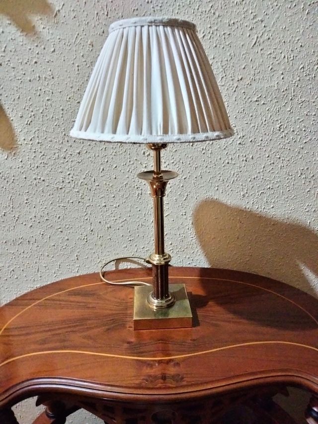 GRANDI COPPIE DI LAMPADE COLONNE ROMANE IN BRONZ