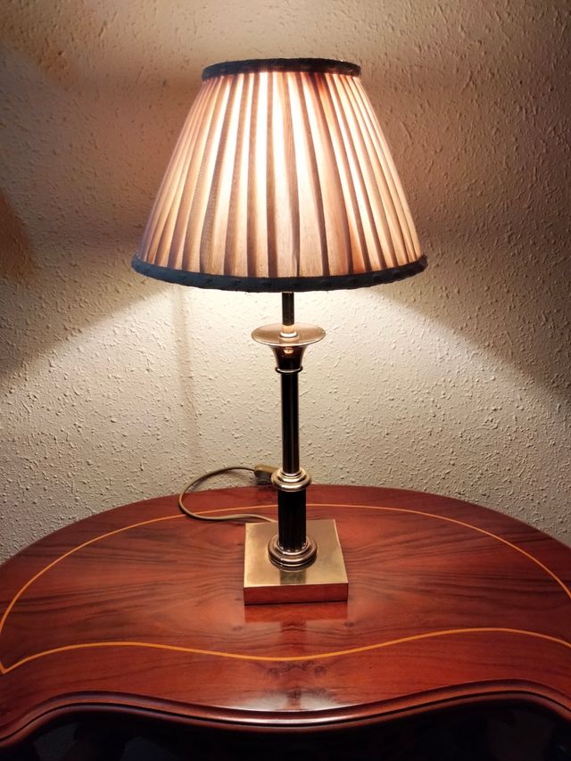 GRANDI COPPIE DI LAMPADE COLONNE ROMANE IN BRONZ