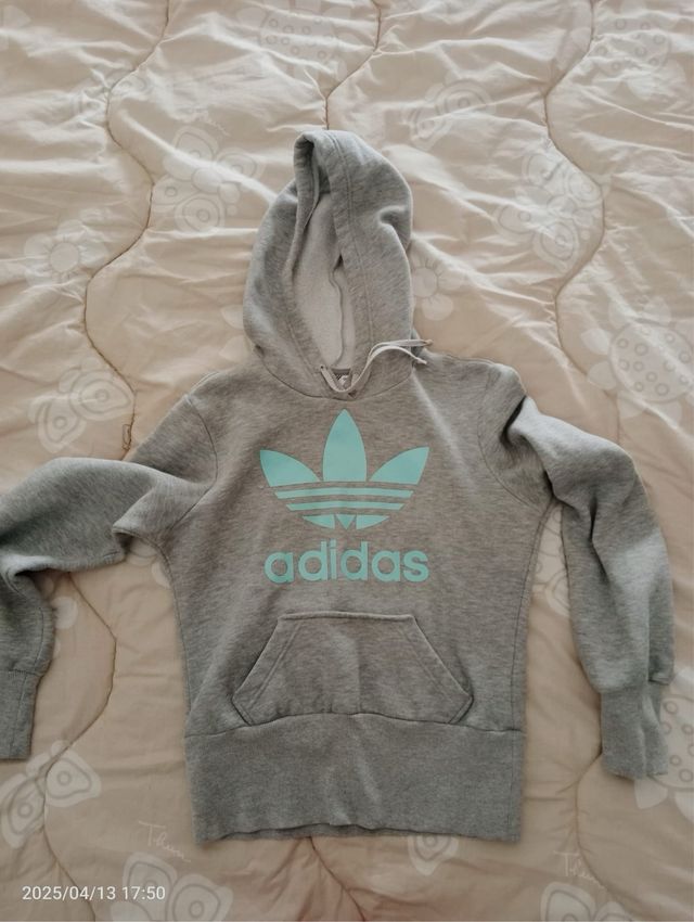 Felpa adidas con cappuccio
