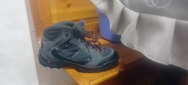 Scarponcini trekking 