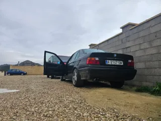 BMW E36 325ia