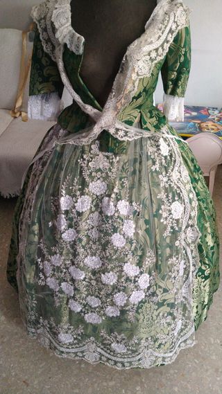 Traje fallera verde completo