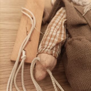 Muñeca antigua artesanal