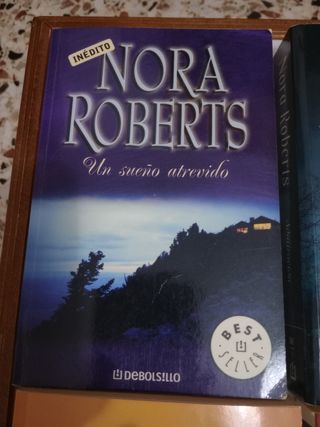 Novelas escritoras contemporáneas