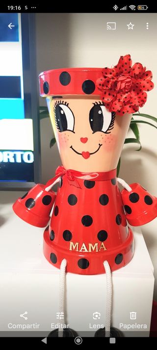 Macetas divertidas pintadas a mano