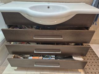 Mueble de Baño ( incluye Lavabo )