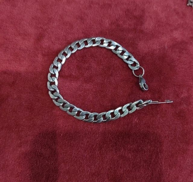 Pulsera de acero quirúrgico