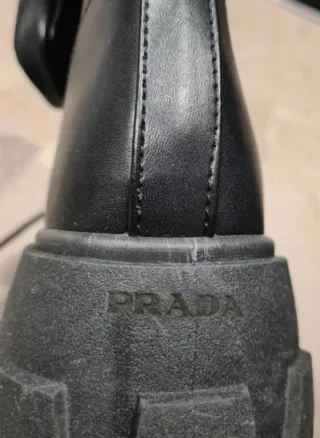 Botines Estilo Prada en color negro