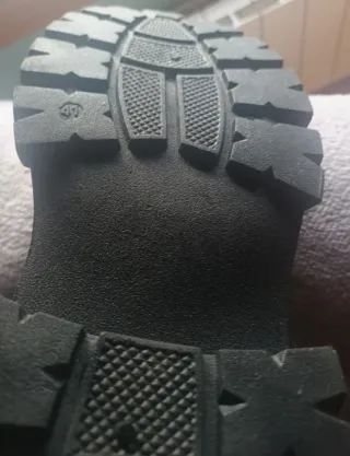 Botines Estilo Prada en color negro