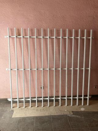 Reja de metal 
