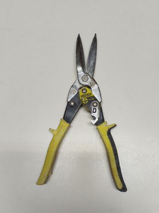 Tijera Stanley chapa corte recto