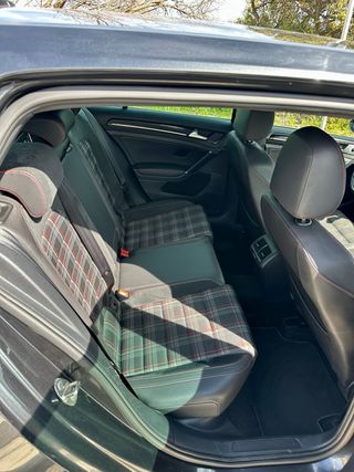 Volkswagen Golf GTI 230cv 