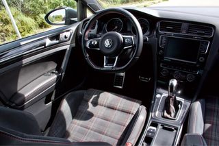 Volkswagen Golf GTI 230cv 