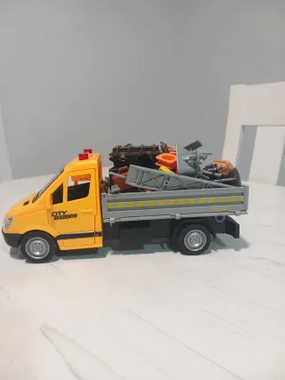 Se vacían casas portes y mudanzas.