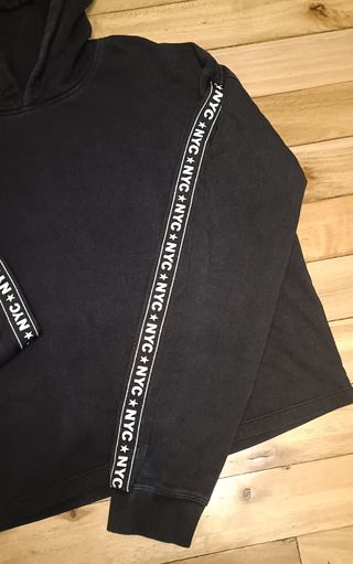 Sudadera negra