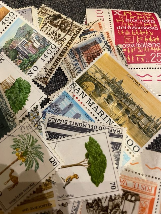 Francobolli vari