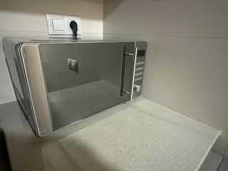 Microondas inox efecto espejo