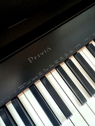 Piano Casio Privia 