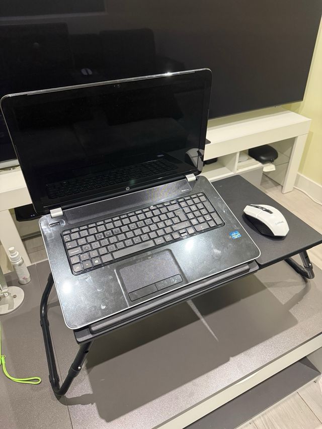 Mesa Plegable para portatil / Laptop Sofa y Cama