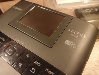 Impresora Canon Selphy CP 1300 más Batería externa