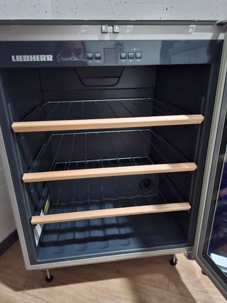 Cantina vini da incasso-Liebherr WKUES 1