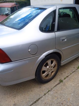 Opel Vectra 2000