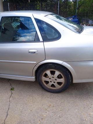 Opel Vectra 2000