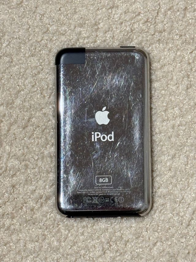 Apple IPod A1213 8GB
