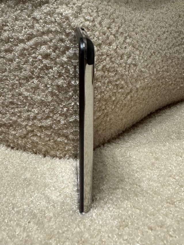 Apple IPod A1213 8GB