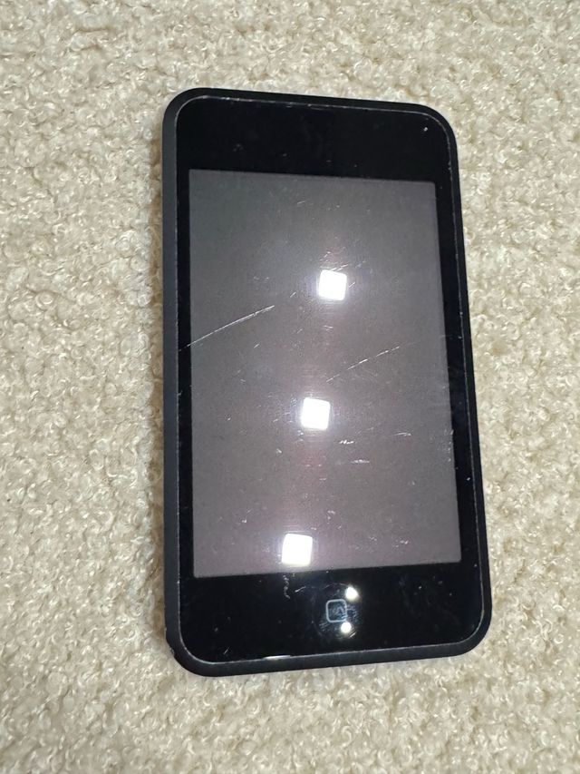 Apple IPod A1213 8GB