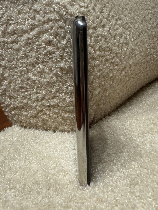 Apple IPod A1213 8GB