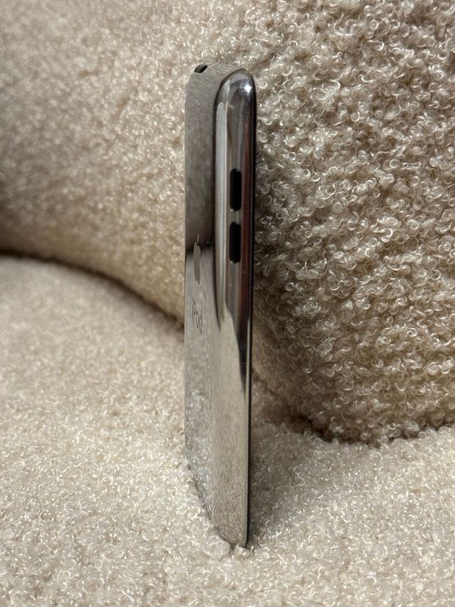 Apple IPod A1367 8GB