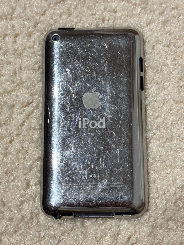 Apple IPod A1367 8GB