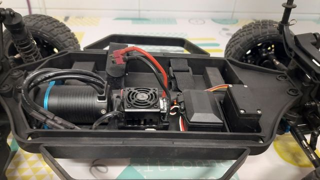 Associated sc10 pro4