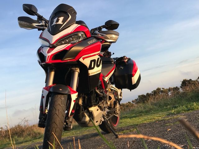 Ducati Multistrada 1200S (5000 euros en EXTRAS)