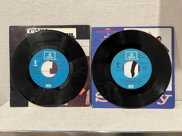 2 Singles Paul MacCartney/Michael Jakson/ Stevie W