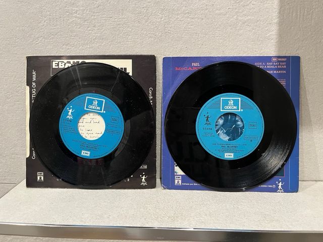 2 Singles Paul MacCartney/Michael Jakson/ Stevie W