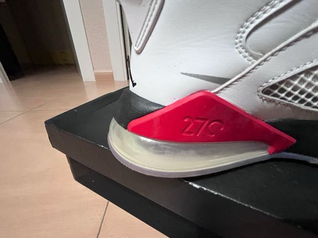 Zapatilla JORDAN MARS 270